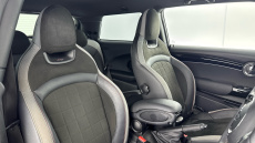 MINI Hatchback 1.5 Cooper Sport 3dr Auto Petrol Hatchback